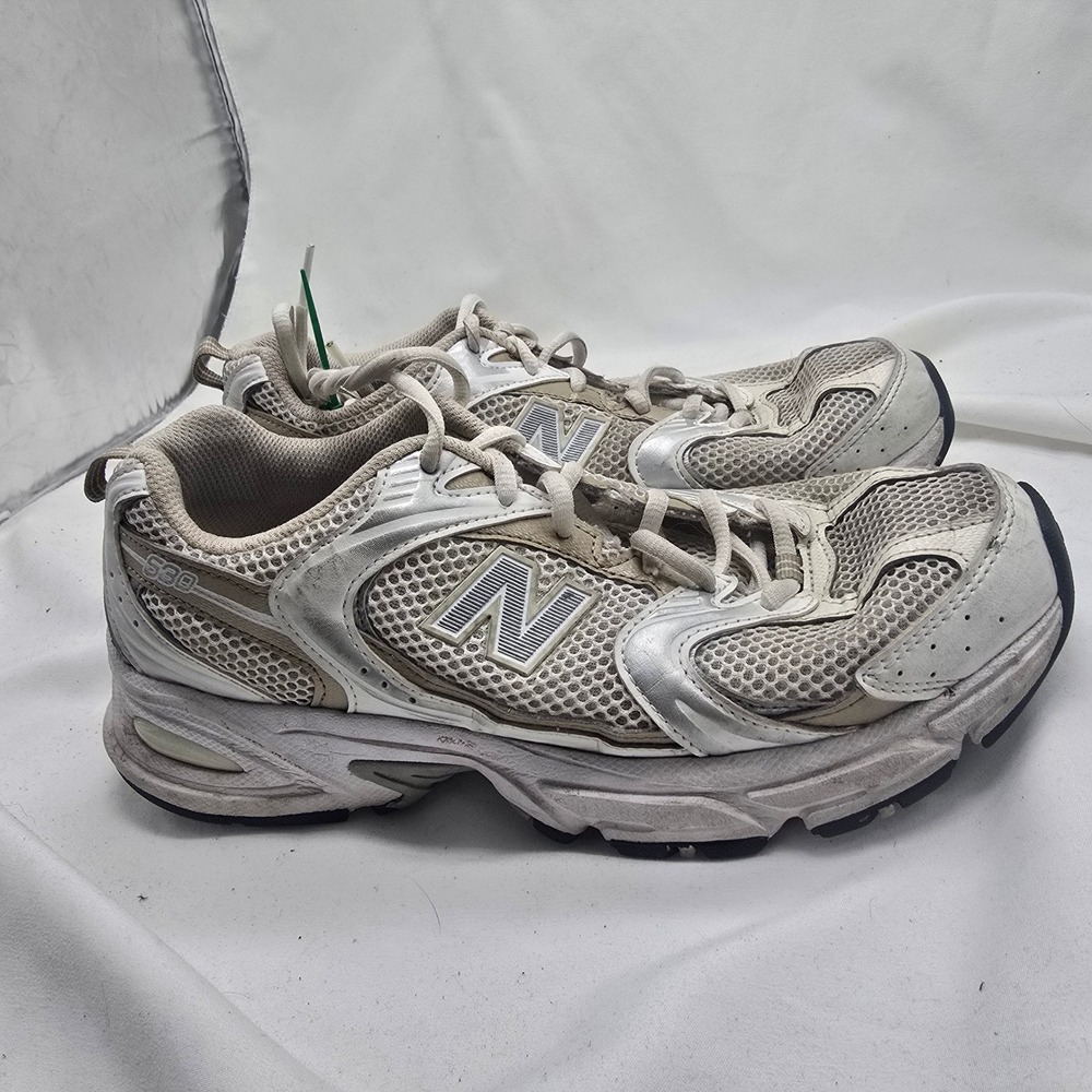 New Balance 530 Running Shoes Mens 7 Womens 8.5 White Silver MR530RD Retro Dad